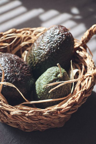 Avocado Candle 🥑 &ndash; Beeswax Handmade Candle, SV-AVO-VV